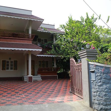 Ferndale Homestay Thekkady Exteriör bild