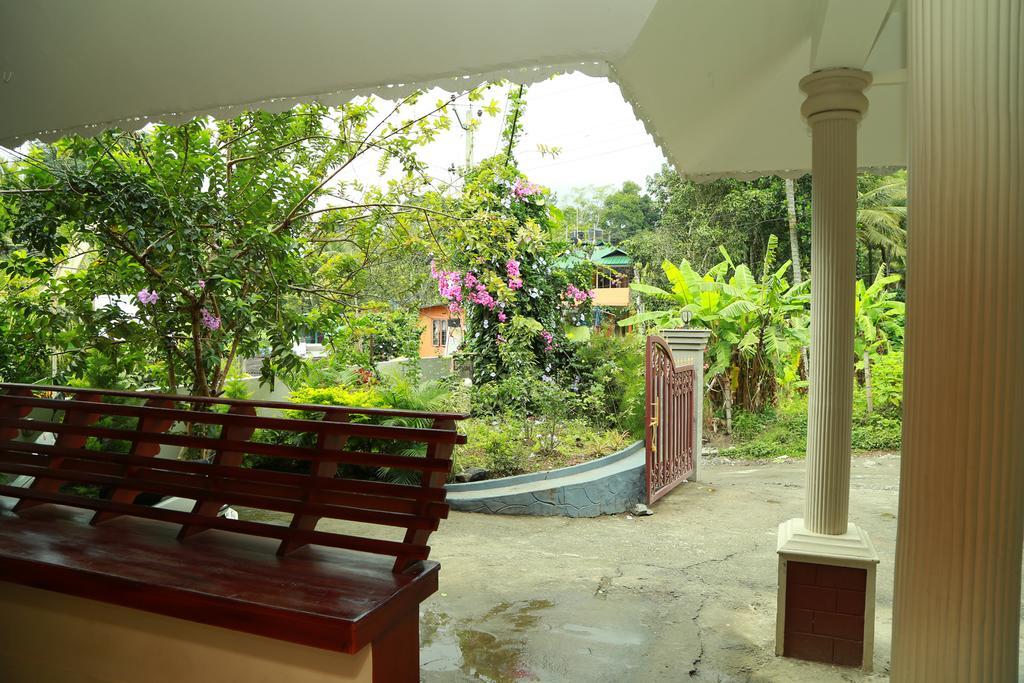 Ferndale Homestay Thekkady Exteriör bild